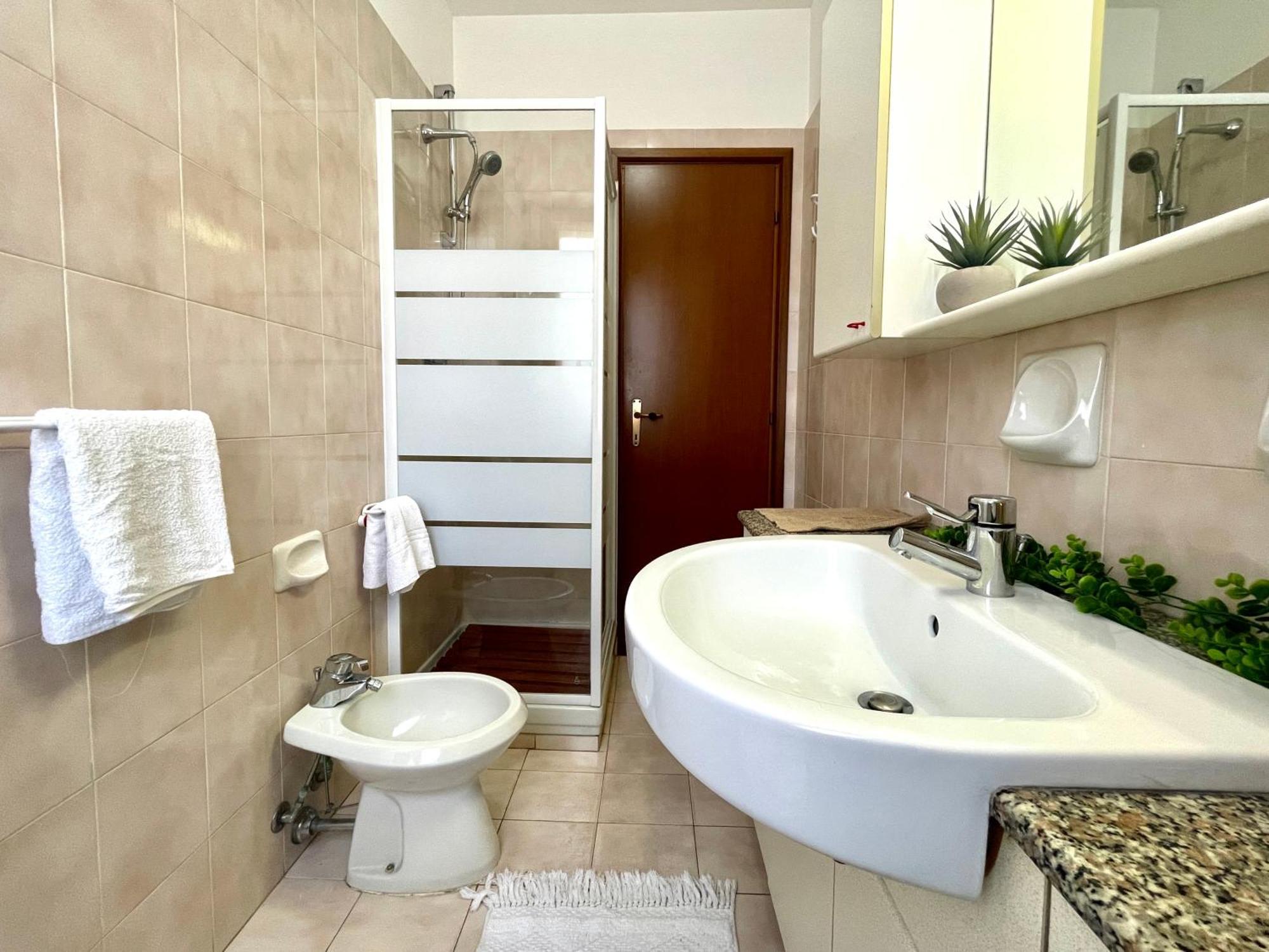 Apartament 2 Locali A 600 Mt Dal Mare - Free Parking Ceriale Zewnętrze zdjęcie